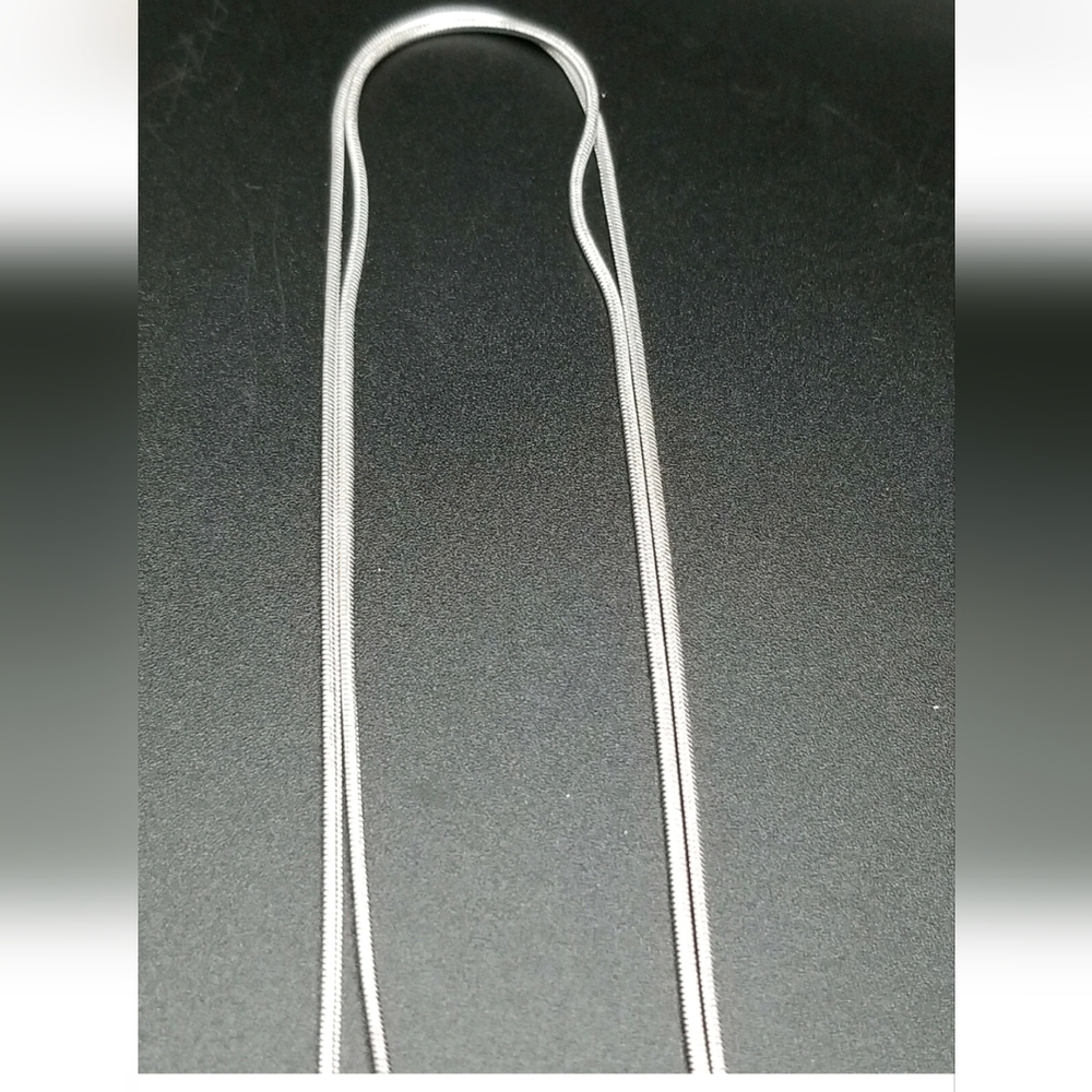 Yozone Women's Four-Leaf Clover Crystal  Pendant Necklace Silver Tone - Picture 7 of 8